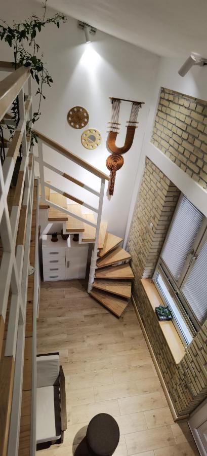 Zona Apartments 2 زرنيانين المظهر الخارجي الصورة