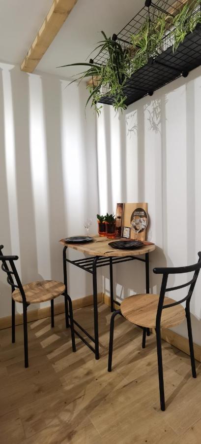 Zona Apartments 2 زرنيانين المظهر الخارجي الصورة