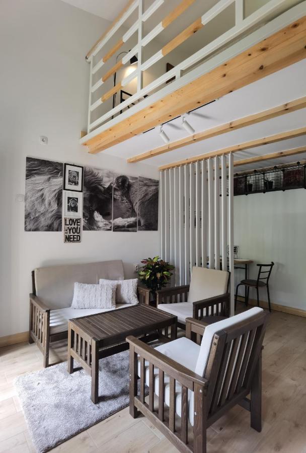Zona Apartments 2 زرنيانين المظهر الخارجي الصورة