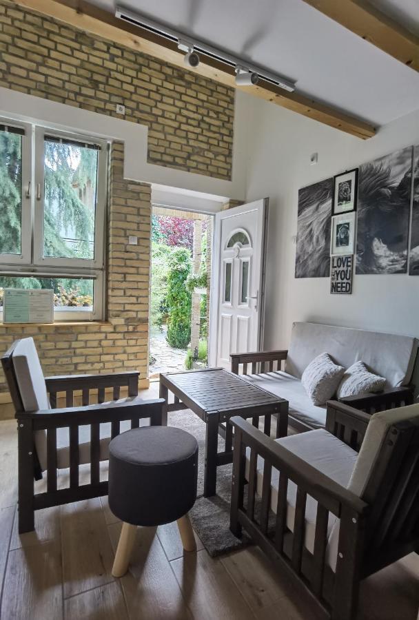 Zona Apartments 2 زرنيانين المظهر الخارجي الصورة